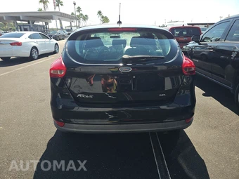 2017 Ford Focus SEL Hatchback – miniatura 5