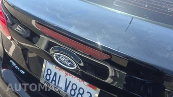 2017 Ford Focus SEL Sedan – miniatura 28