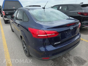 2017 Ford Focus SEL Sedan – miniatura 6
