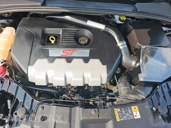 2017 Ford Focus ST Hatchback - miniatura 15
