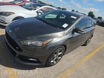 2017 Ford Focus ST Hatchback - samochód z USA z aukcji Manheim, oferta Kup Teraz w AUTOMAX