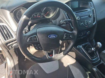 2017 Ford Focus ST Hatchback - miniatura 10