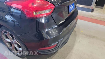2017 Ford Focus ST Hatchback – miniatura 30
