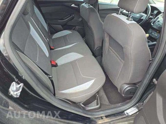 2017 Ford Focus ST Hatchback – miniatura 16