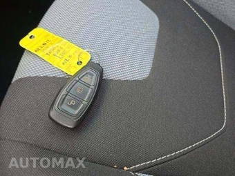 2017 Ford Focus ST Hatchback – miniatura 8