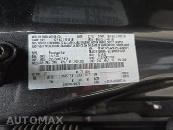 2017 Ford Focus Titanium Sedan - miniatura 14