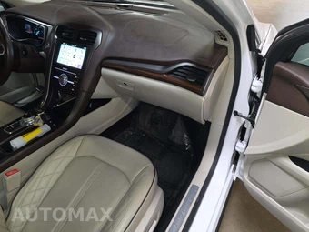 2017 Ford Fusion Energi Platinum - miniatura 19