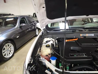 2017 Ford Fusion Energi Platinum - miniatura 23