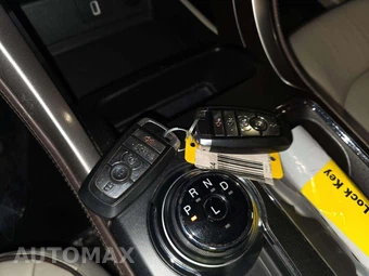 2017 Ford Fusion Energi Platinum - miniatura 8