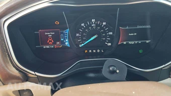 2017 Ford Fusion Energi Platinum – miniatura 23