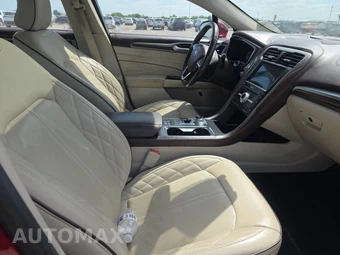 2017 Ford Fusion Energi Platinum – miniatura 8
