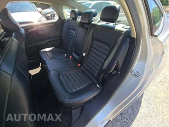 2017 Ford Fusion Energi SE - miniatura 13