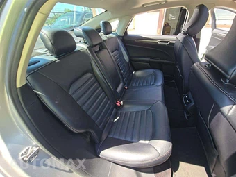 2017 Ford Fusion Energi SE - miniatura 16