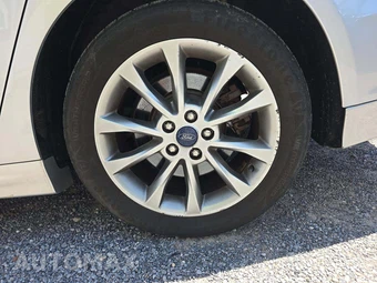 2017 Ford Fusion Energi SE - miniatura 22