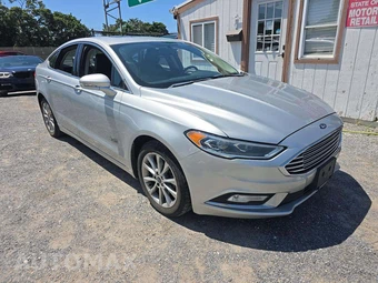 2017 Ford Fusion Energi SE - miniatura 4