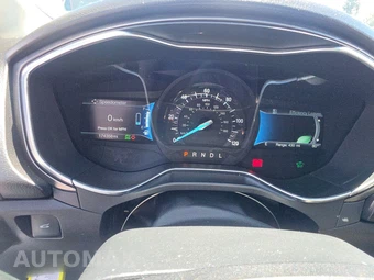 2017 Ford Fusion Hybrid S – miniatura 12