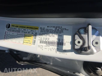 2017 Ford Fusion Hybrid S – miniatura 14