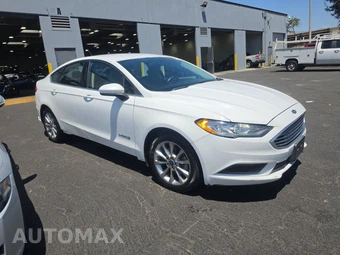 2017 Ford Fusion Hybrid S – miniatura 3