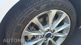 2017 Ford Fusion Hybrid S – miniatura 46
