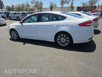 2017 Ford Fusion Hybrid S – miniatura 6