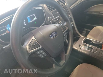 2017 Ford Fusion Hybrid S - miniatura 10