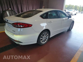 2017 Ford Fusion Hybrid S - miniatura 4
