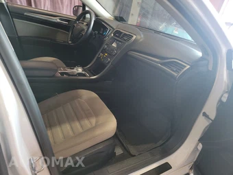 2017 Ford Fusion Hybrid S - miniatura 8