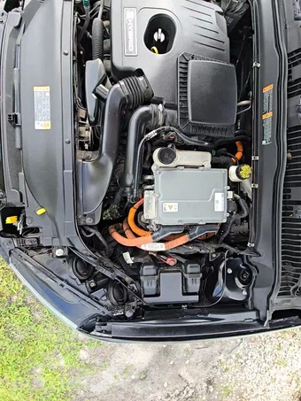 2017 Ford Fusion Hybrid SE – miniatura 31