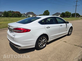 2017 Ford Fusion Hybrid SE - miniatura 3