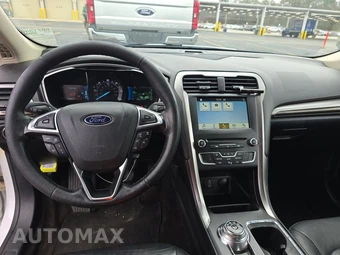 2017 Ford Fusion Hybrid SE – miniatura 11