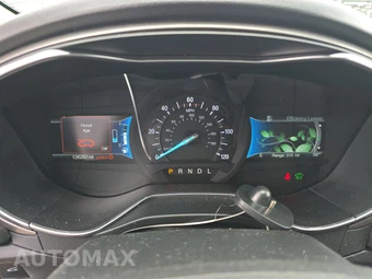 2017 Ford Fusion Hybrid SE – miniatura 12