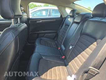 2017 Ford Fusion Hybrid SE – miniatura 13