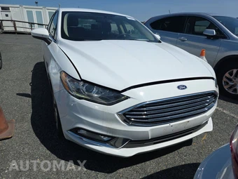2017 Ford Fusion Hybrid SE – miniatura 2
