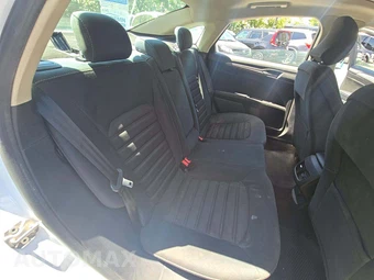 2017 Ford Fusion Hybrid SE – miniatura 13