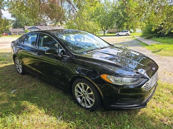 2017 Ford Fusion Hybrid SE - miniatura 4