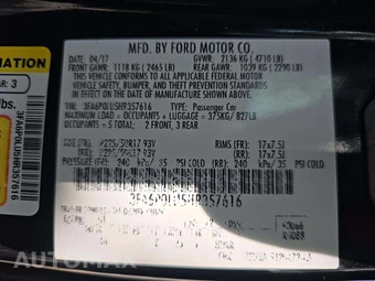 2017 Ford Fusion Hybrid SE - miniatura 5