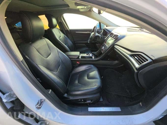 2017 Ford Fusion Hybrid Titanium - miniatura 18