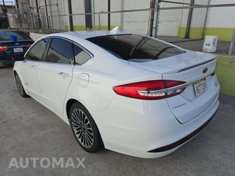 2017 Ford Fusion Hybrid Titanium - miniatura 2