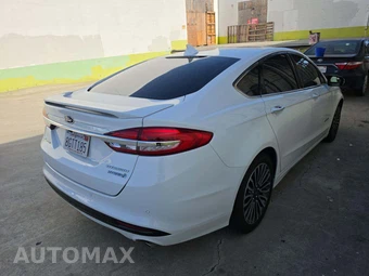 2017 Ford Fusion Hybrid Titanium - miniatura 3