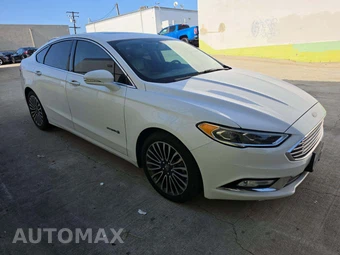 2017 Ford Fusion Hybrid Titanium - miniatura 4