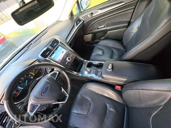 2017 Ford Fusion Hybrid Titanium - miniatura 8