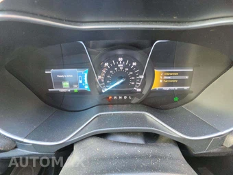 2017 Ford Fusion Hybrid Titanium - miniatura 9