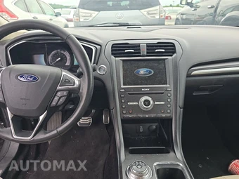 2017 Ford Fusion Hybrid Titanium - miniatura 11
