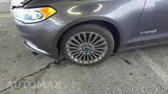 2017 Ford Fusion Hybrid Titanium - miniatura 27