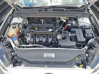 2017 Ford Fusion S – miniatura 15