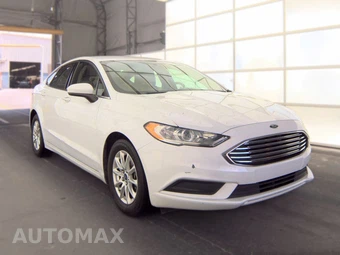 2017 Ford Fusion S – miniatura 3
