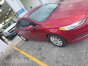 2017 Ford Fusion S – miniatura 3