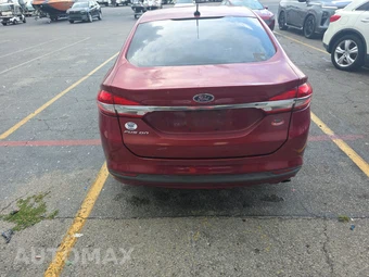 2017 Ford Fusion S – miniatura 5