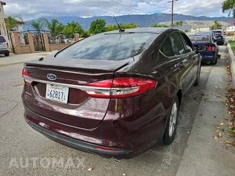 2017 Ford Fusion S – miniatura 3