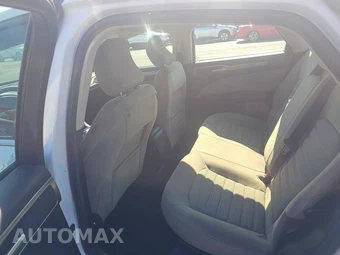 2017 Ford Fusion S – miniatura 13